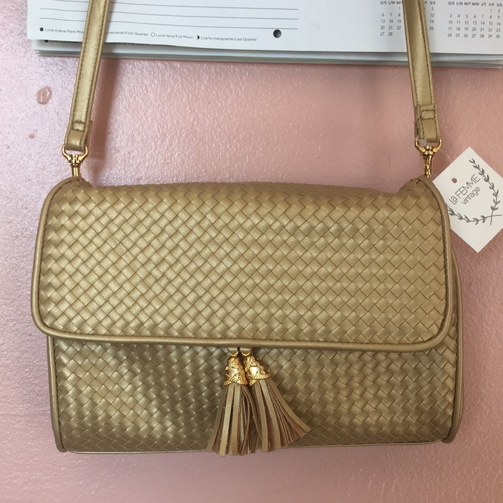 New vintage gold bag